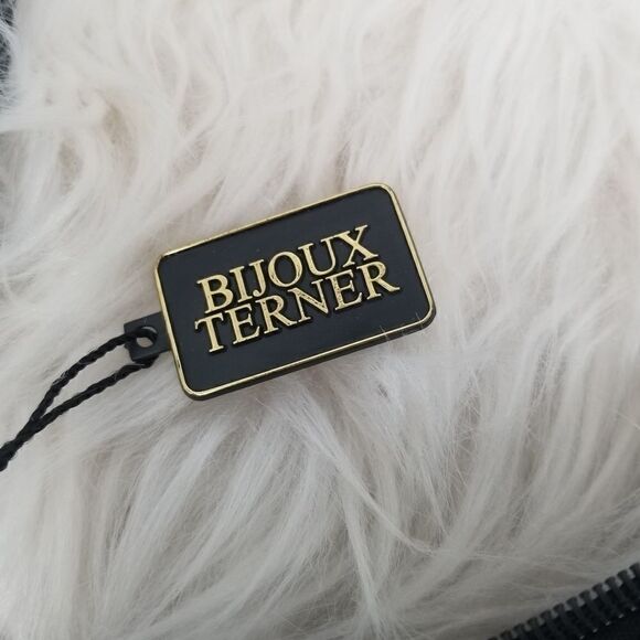 Bijoux Terner Black VEGAN LEATHER Hobo Bag. - Picture 2 of 12